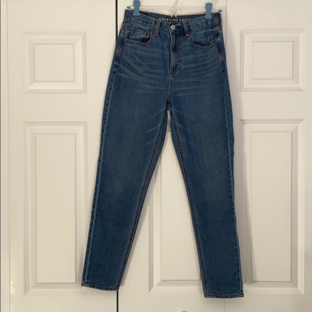 American Eagle High Rise Mom Jeans
